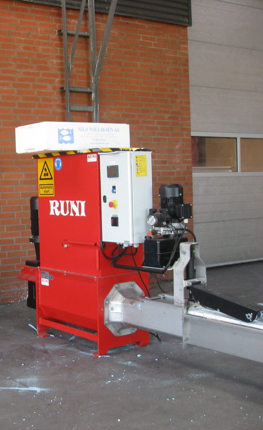 Looking for a used screw compactor?